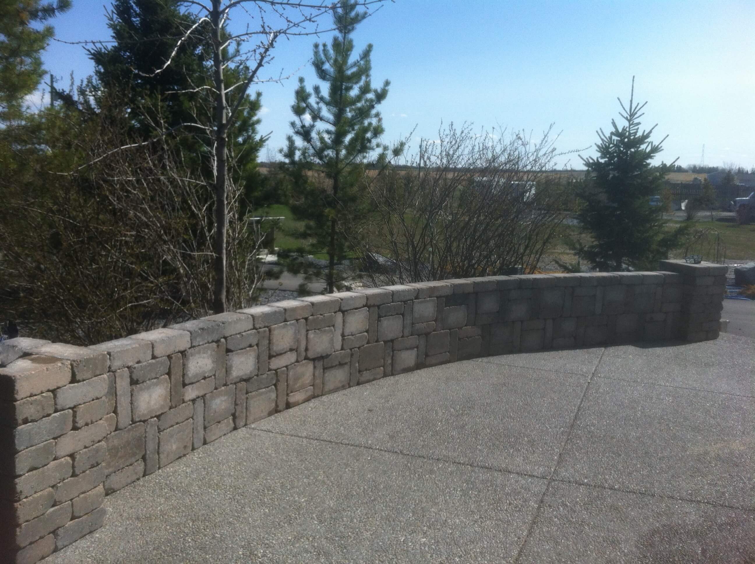 retaining-wall-bricks-paver-patio