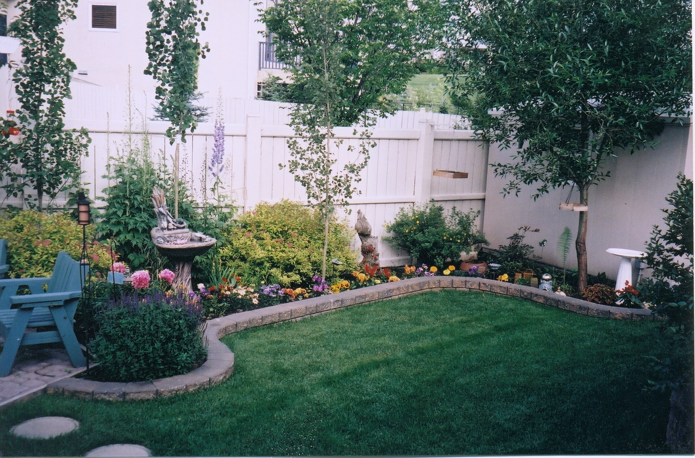 garden-borders-shrubs-planting