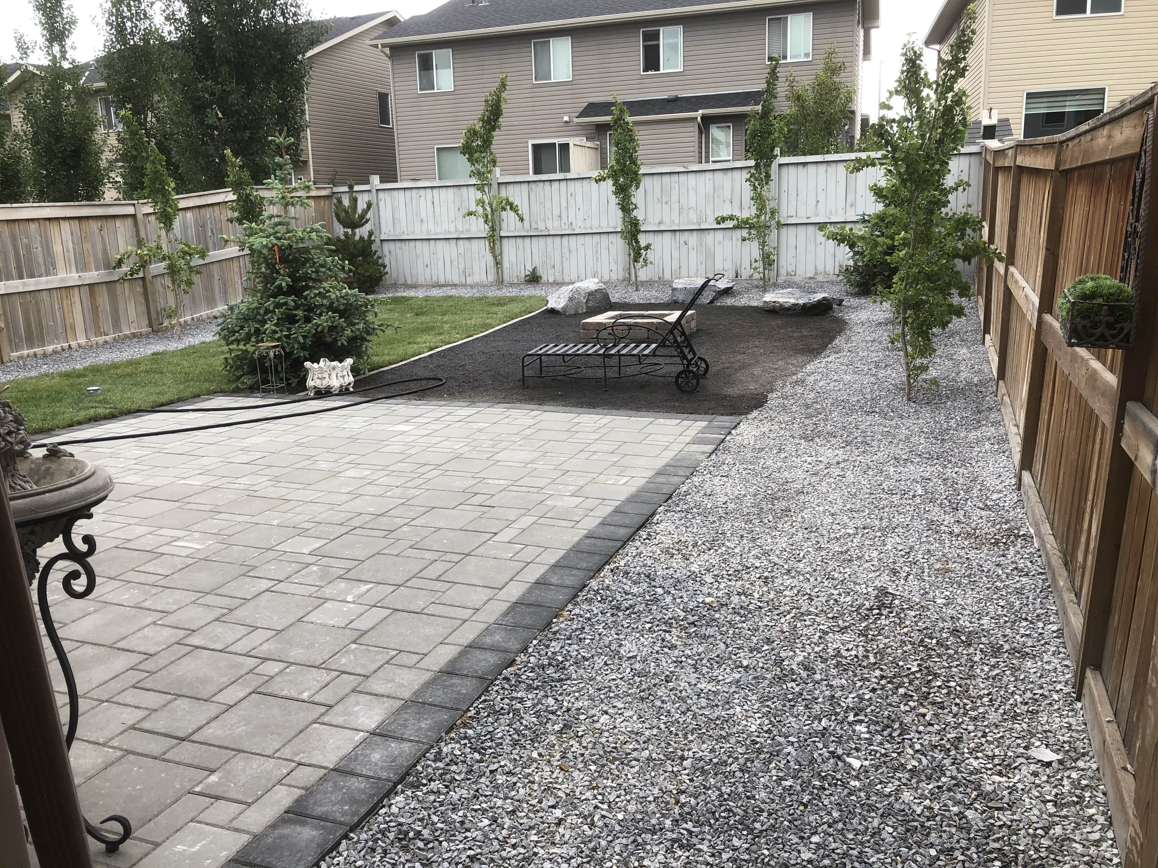 landscape-pavers-and-decorative-rock