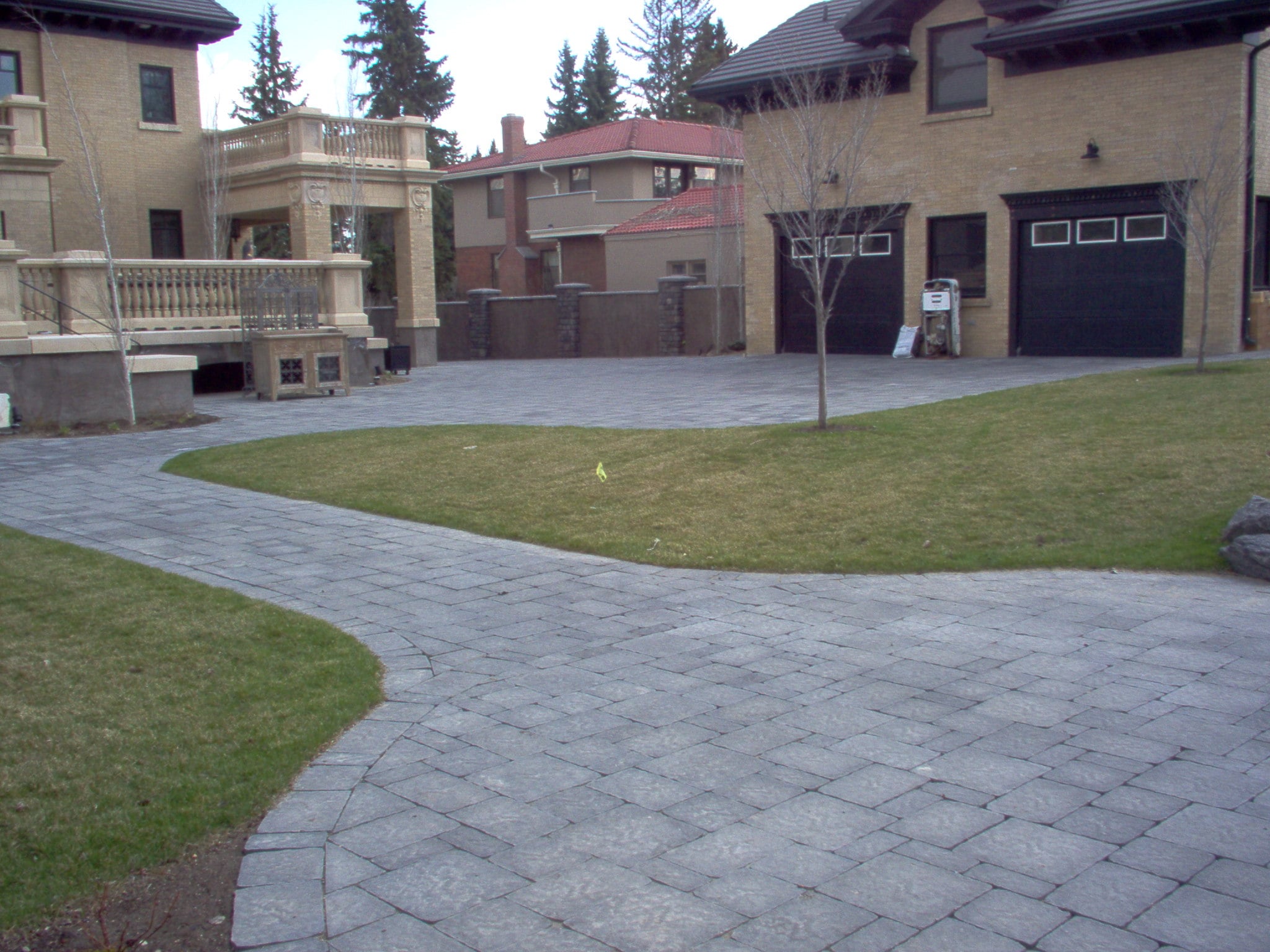 paver-stones-driveway